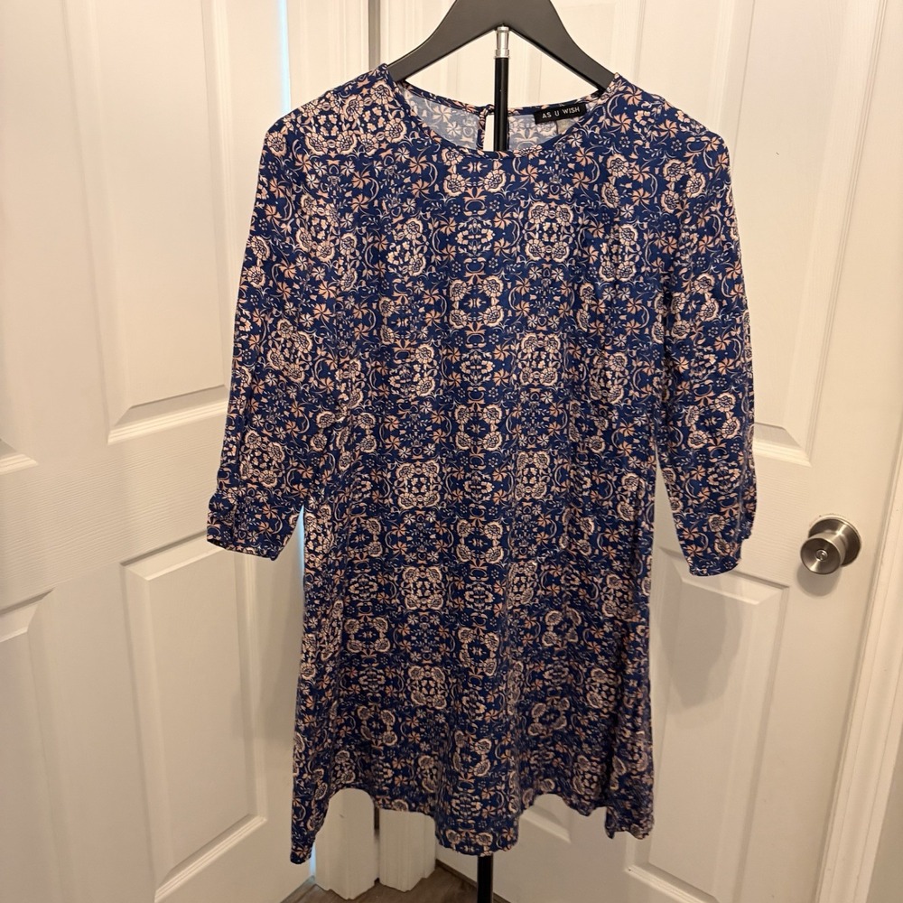 As U Wish Blue Medallion Floral Shift Dress 3/4 Sleeve Sm Boho Mosaic Everyday